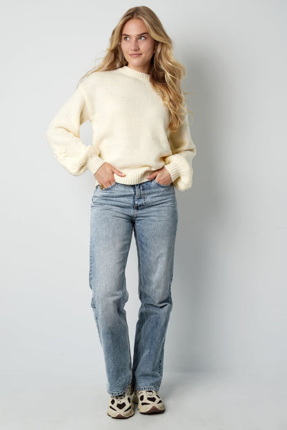 Lovely floral touch trui